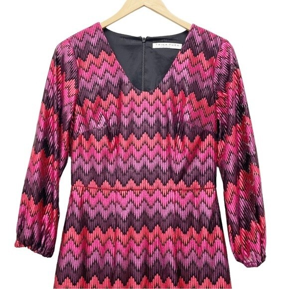 Trina Turk Nicole Dress Shimmer Embroidered Chevron Midi Dress Size Small 4/6 - Picture 10 of 13